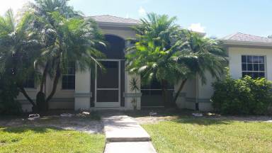 House Lehigh Acres