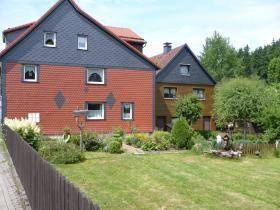 Holiday apartment with yard, barbecue & patio — photo 2