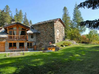 Un appartamento vacanze ad Arvier, nel cuore della Valle d'Aosta - HomeToGo