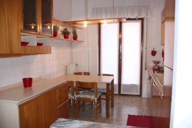 House Kitchen La Spezia