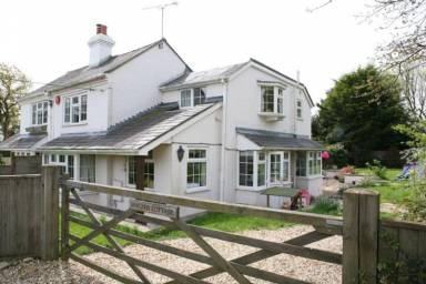 House  Lyndhurst