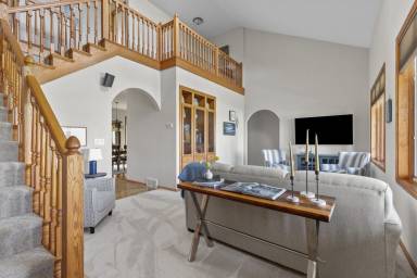 287 m² House