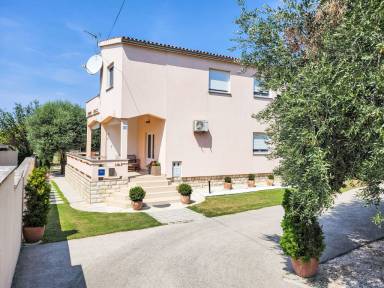 130 m² House