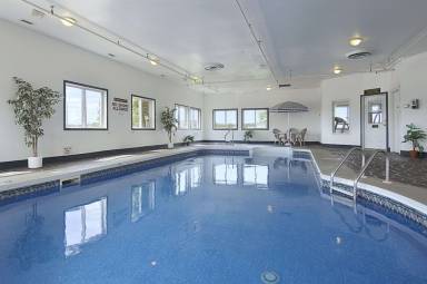 Motel  Swift Current