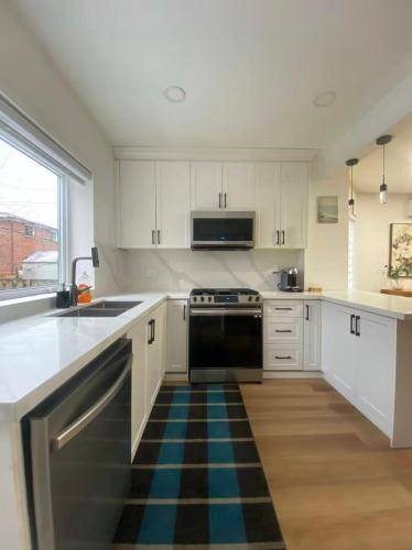 Homey Downtown Private Family Suites