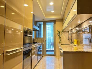 140 m² Apartment