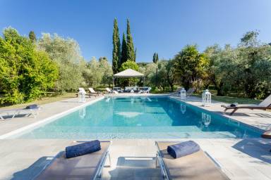 Fully equipped big villa with garden & private pool