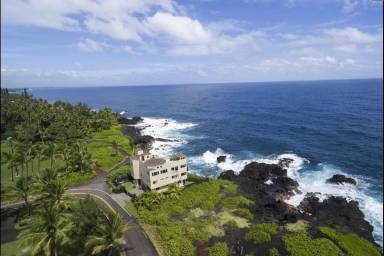 House Hawaiian Beaches
