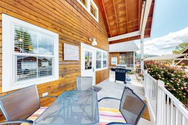 House Sandpoint