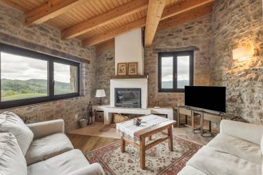 Casa con barbacoa, jardín e internet de alta velocidad | Vistas a la montaña