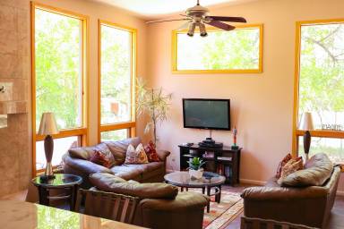 Villa  Springdale