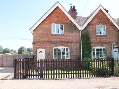 Child-friendly cottage with garden | Pets are welcome