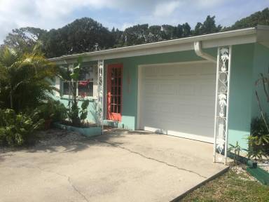 House  Englewood