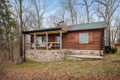 Cabin Front Royal