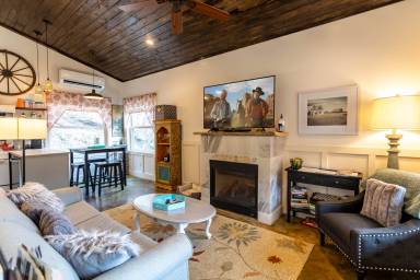 Cottage Boone