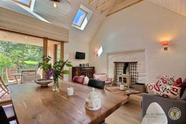 House Balcony/Patio Runan