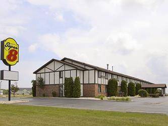 Baymont by Wyndham Oshkosh Airport in Oshkosh, WI
