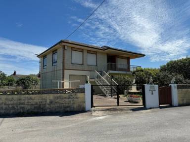 Magnífica villa con terraza, barbacoa y jardín | Vistas al lago | Cerca de la playa