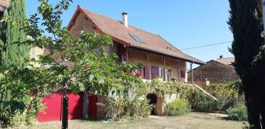 Cottage Cluny