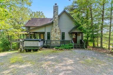 Cabin Mineral Bluff