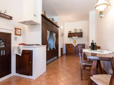 Wohnung mit Garten, Pool und Grill