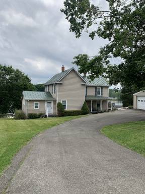 Farmhouse Goodview