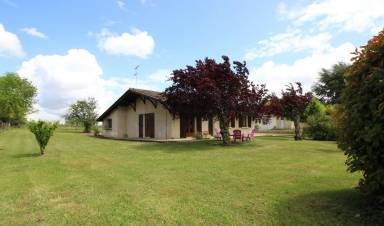 House Saint-Vincent-de-Pertignas