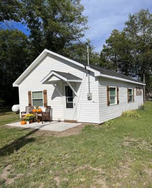 Cabin Mio