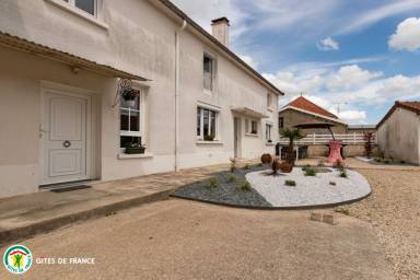 Gîte avec barbecue, jardin et terrasse