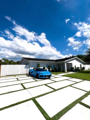 Villa  The Crossings