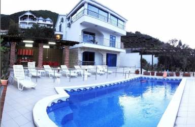 Ferienhaus  Đenovići