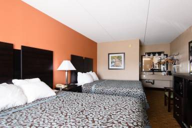 Motel  East Oakmont