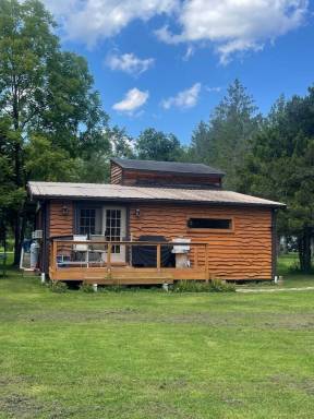 Cabin  Ligonier