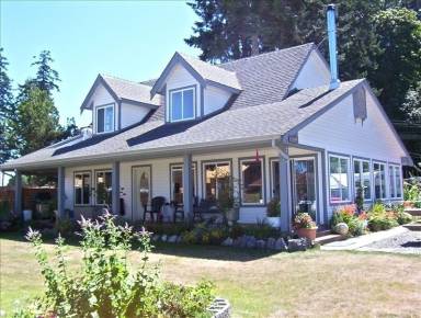 House Hornby Island