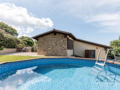 Ferienhaus mit privatem Pool, Garten und Whirlpool | Meerblick