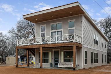 258 m² House