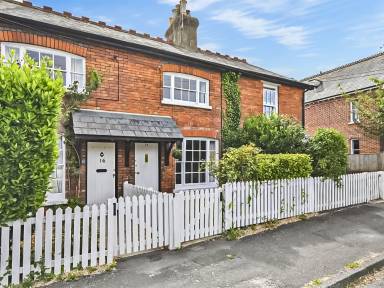 Family-oriented lovely cottage with garden | Pets allowed