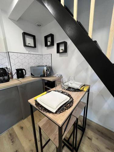 Apartment with patio — photo 4