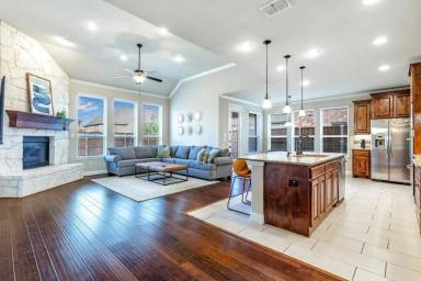 House  Frisco Heights