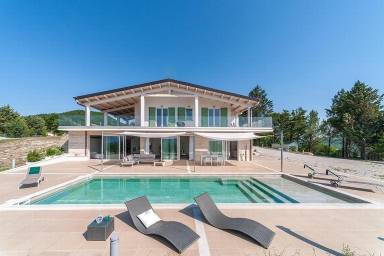 House  Acqualagna