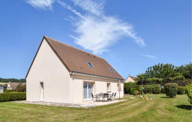 120 m² House