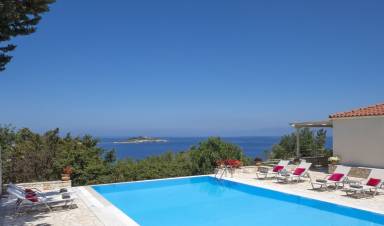 Villa Paxos