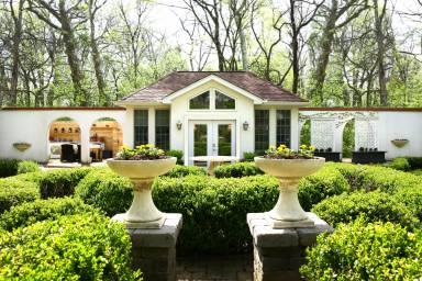 House Worthington