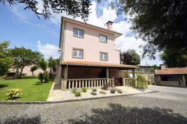 Villa avec jardin, barbecue et piscine privée