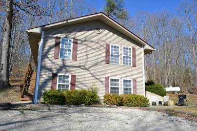 House Nolin Lake