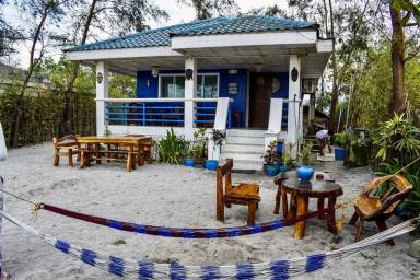 Villa  Cabangan
