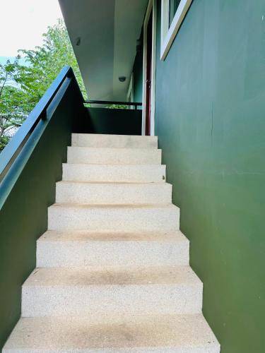 Mountain View Pool Apartment — photo 4