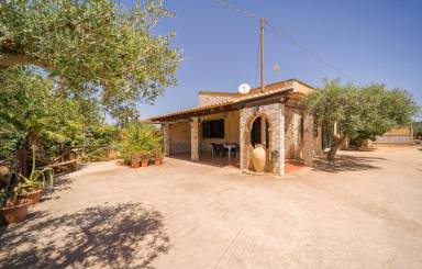 Casa Menfi