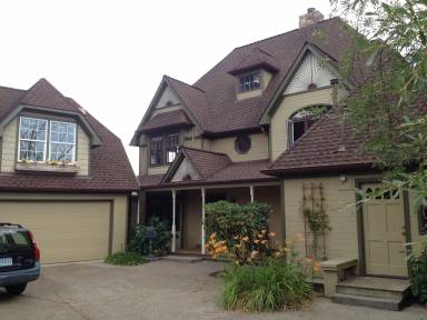 House  Four Corners