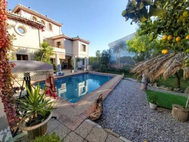 Villa de 331 m²